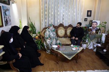 دیدار دو عضو شورا با خانواده شهید فتنه 88 : نادعلی: حماسه 9 دی مظهر اراده و عشق ملت به کشور و نظام است